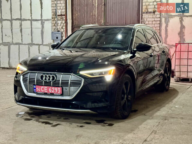 Черный Ауди E-Tron, объемом двигателя 0 л и пробегом 72 тыс. км за 25999 $, фото 2 на Automoto.ua