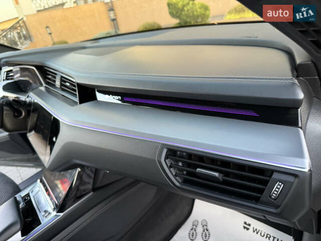Черный Ауди E-Tron, объемом двигателя 0 л и пробегом 88 тыс. км за 29900 $, фото 79 на Automoto.ua