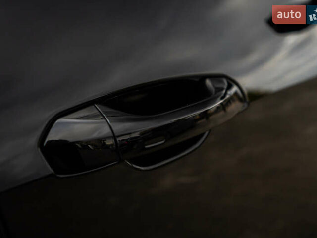 Чорний Ауді E-Tron, об'ємом двигуна 0 л та пробігом 100 тис. км за 31400 $, фото 10 на Automoto.ua