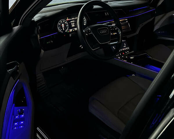 Черный Ауди E-Tron, объемом двигателя 0 л и пробегом 72 тыс. км за 33000 $, фото 25 на Automoto.ua