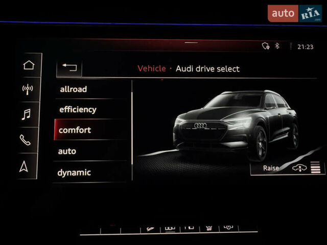 Черный Ауди E-Tron, объемом двигателя 0 л и пробегом 72 тыс. км за 33000 $, фото 37 на Automoto.ua