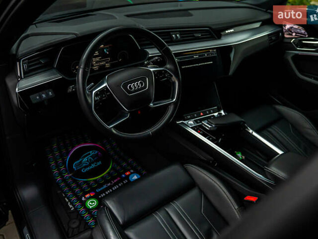 Чорний Ауді E-Tron, об'ємом двигуна 0 л та пробігом 100 тис. км за 31400 $, фото 54 на Automoto.ua