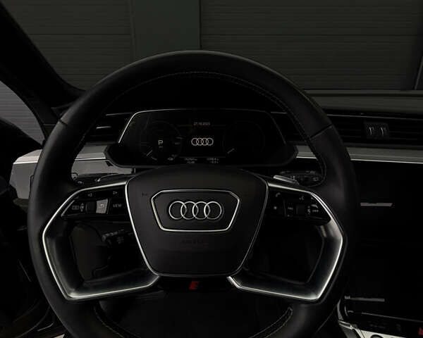 Чорний Ауді E-Tron, об'ємом двигуна 0 л та пробігом 162 тис. км за 28500 $, фото 54 на Automoto.ua