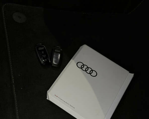 Чорний Ауді E-Tron, об'ємом двигуна 0 л та пробігом 162 тис. км за 28500 $, фото 88 на Automoto.ua