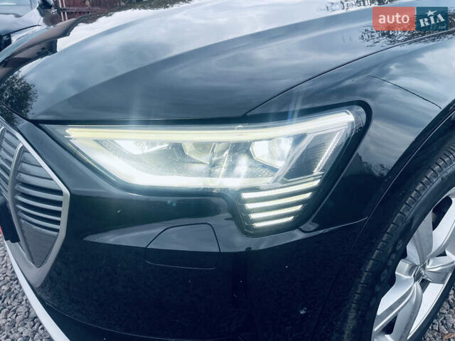 Черный Ауди E-Tron, объемом двигателя 0 л и пробегом 171 тыс. км за 24444 $, фото 25 на Automoto.ua
