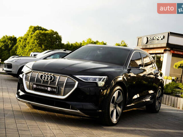 Черный Ауди E-Tron, объемом двигателя 0 л и пробегом 50 тыс. км за 31900 $, фото 13 на Automoto.ua
