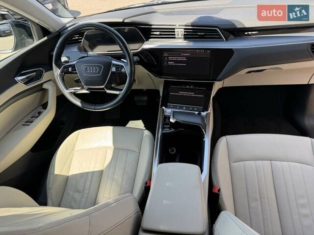 Черный Ауди E-Tron, объемом двигателя 0 л и пробегом 196 тыс. км за 23990 $, фото 21 на Automoto.ua