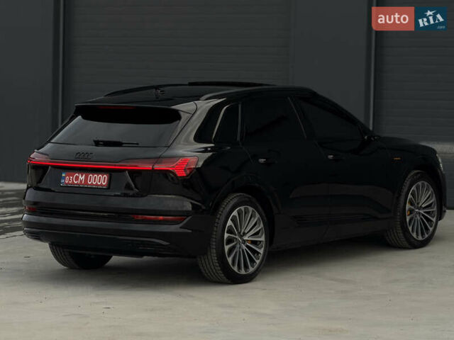 Чорний Ауді E-Tron, об'ємом двигуна 0 л та пробігом 162 тис. км за 28500 $, фото 9 на Automoto.ua