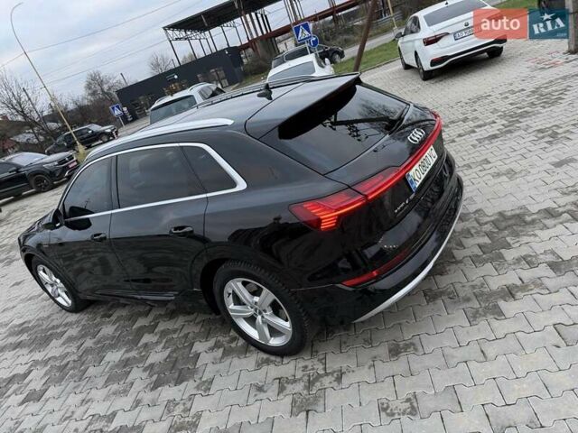 Черный Ауди E-Tron, объемом двигателя 0 л и пробегом 65 тыс. км за 29700 $, фото 9 на Automoto.ua
