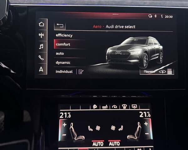 Черный Ауди E-Tron, объемом двигателя 0 л и пробегом 40 тыс. км за 37900 $, фото 36 на Automoto.ua