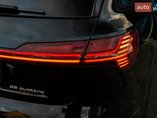 Черный Ауди E-Tron, объемом двигателя 0 л и пробегом 133 тыс. км за 28900 $, фото 27 на Automoto.ua