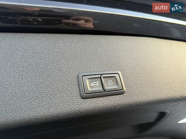 Черный Ауди E-Tron, объемом двигателя 0 л и пробегом 88 тыс. км за 29900 $, фото 94 на Automoto.ua