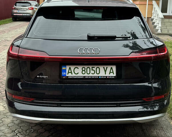 Чорний Ауді E-Tron, об'ємом двигуна 0 л та пробігом 211 тис. км за 20500 $, фото 7 на Automoto.ua