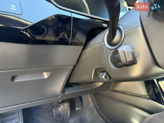 Черный Ауди E-Tron, объемом двигателя 0 л и пробегом 99 тыс. км за 29475 $, фото 27 на Automoto.ua