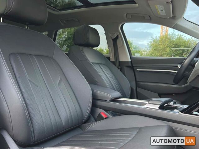 Черный Ауди E-Tron, объемом двигателя 95 л и пробегом 64 тыс. км за 35900 $, фото 12 на Automoto.ua