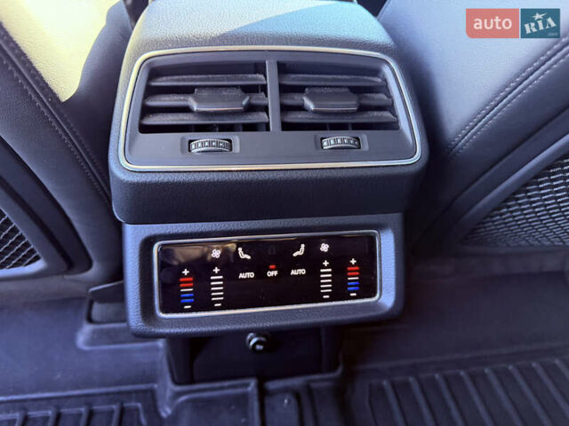 Чорний Ауді E-Tron, об'ємом двигуна 0 л та пробігом 118 тис. км за 19800 $, фото 17 на Automoto.ua