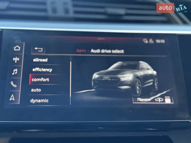 Черный Ауди E-Tron, объемом двигателя 0 л и пробегом 128 тыс. км за 28200 $, фото 77 на Automoto.ua