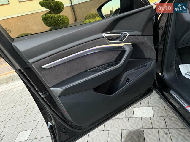 Черный Ауди E-Tron, объемом двигателя 0 л и пробегом 88 тыс. км за 29900 $, фото 51 на Automoto.ua