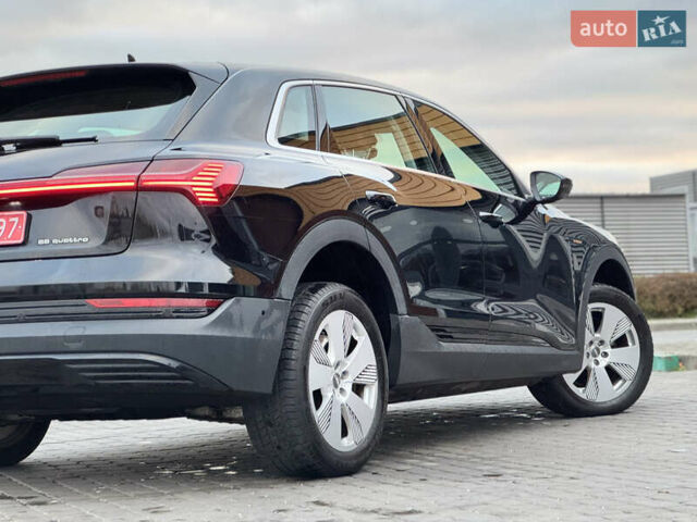 Ауді E-Tron 2019 у Рівному на Automoto.ua Чорний Ауді E-Tron, об'ємом двигуна 0 л та пробігом 220 тис. км за 23500 $, фото 19 на Automoto.ua