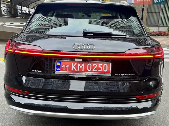 Чорний Ауді E-Tron, об'ємом двигуна 0 л та пробігом 204 тис. км за 21900 $, фото 11 на Automoto.ua