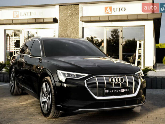 Черный Ауди E-Tron, объемом двигателя 0 л и пробегом 50 тыс. км за 31900 $, фото 11 на Automoto.ua