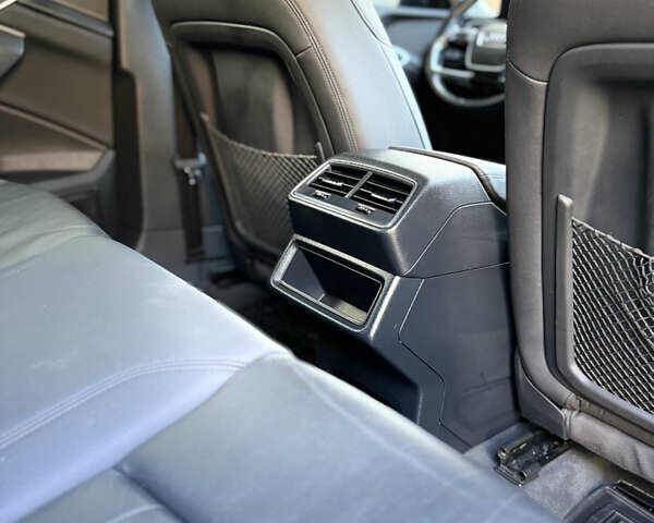 Чорний Ауді E-Tron, об'ємом двигуна 0 л та пробігом 125 тис. км за 28000 $, фото 52 на Automoto.ua