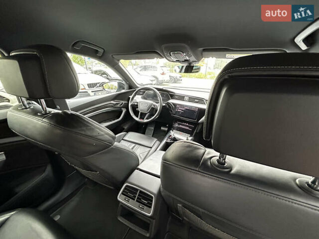 Черный Ауди E-Tron, объемом двигателя 0 л и пробегом 101 тыс. км за 29350 $, фото 70 на Automoto.ua