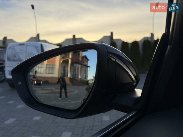 Чорний Ауді E-Tron, об'ємом двигуна 0 л та пробігом 150 тис. км за 26999 $, фото 103 на Automoto.ua