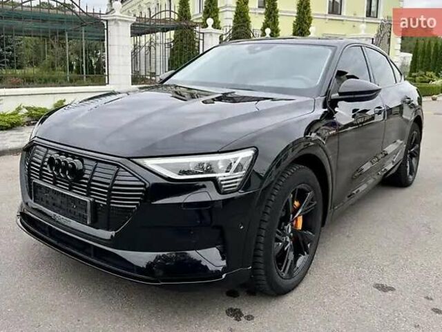Черный Ауди E-Tron, объемом двигателя 0 л и пробегом 59 тыс. км за 33500 $, фото 10 на Automoto.ua