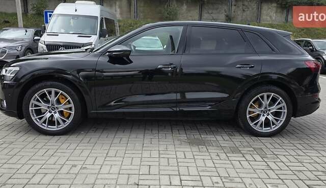 Черный Ауди E-Tron, объемом двигателя 0 л и пробегом 138 тыс. км за 29900 $, фото 1 на Automoto.ua