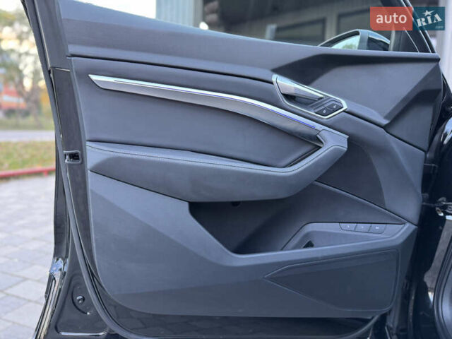 Ауди E-Tron 2020 в Тернополе на Automoto.ua Черный Ауди E-Tron, объемом двигателя 0 л и пробегом 161 тыс. км за 29400 $, фото 38 на Automoto.ua