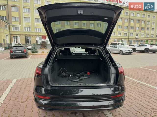 Черный Ауди E-Tron, объемом двигателя 0 л и пробегом 120 тыс. км за 26500 $, фото 37 на Automoto.ua