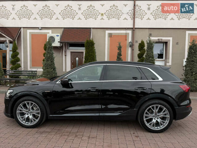 Чорний Ауді E-Tron, об'ємом двигуна 0 л та пробігом 51 тис. км за 31499 $, фото 26 на Automoto.ua
