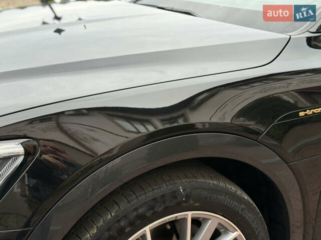 Чорний Ауді E-Tron, об'ємом двигуна 0 л та пробігом 51 тис. км за 31499 $, фото 7 на Automoto.ua