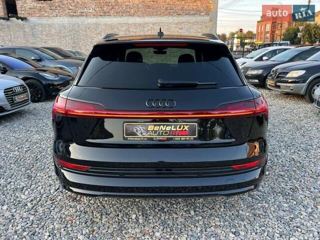 Чорний Ауді E-Tron, об'ємом двигуна 0 л та пробігом 160 тис. км за 26799 $, фото 5 на Automoto.ua