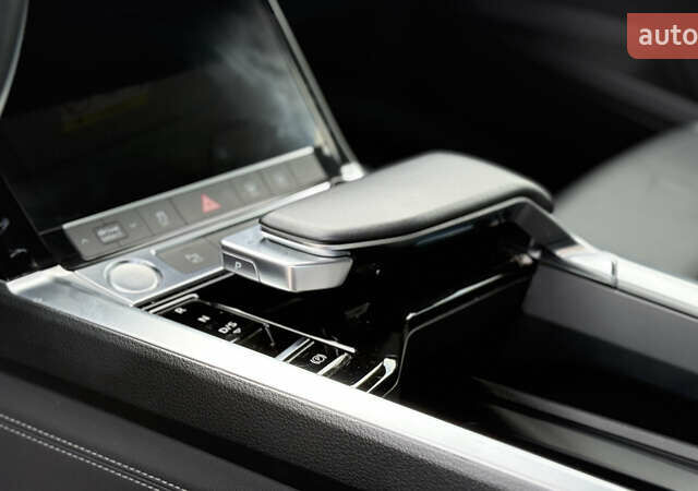 Черный Ауди E-Tron, объемом двигателя 0 л и пробегом 146 тыс. км за 27500 $, фото 20 на Automoto.ua