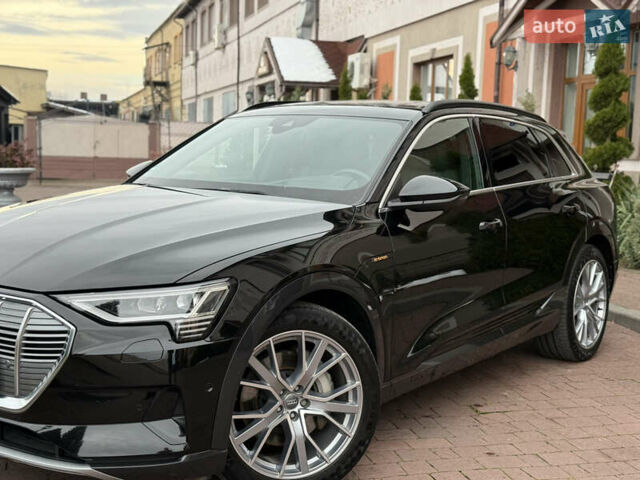 Чорний Ауді E-Tron, об'ємом двигуна 0 л та пробігом 51 тис. км за 31499 $, фото 16 на Automoto.ua