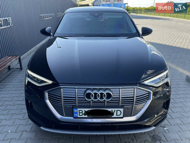 Черный Ауди E-Tron, объемом двигателя 0 л и пробегом 67 тыс. км за 29999 $, фото 21 на Automoto.ua