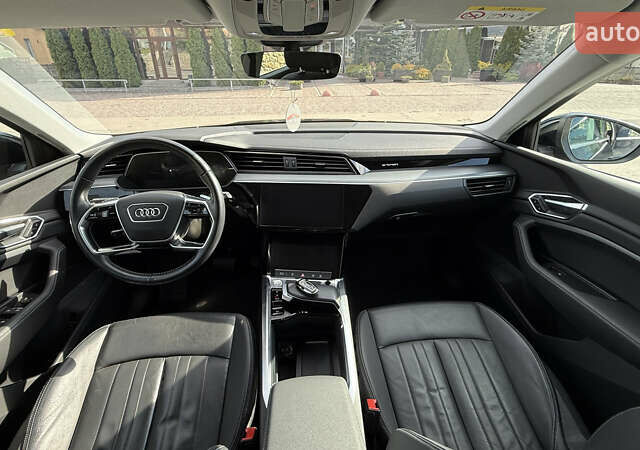 Черный Ауди E-Tron, объемом двигателя 0 л и пробегом 146 тыс. км за 27000 $, фото 26 на Automoto.ua