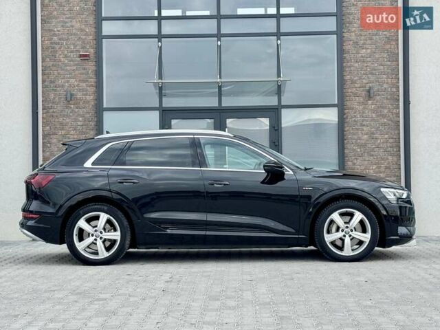 Черный Ауди E-Tron, объемом двигателя 0 л и пробегом 130 тыс. км за 22300 $, фото 21 на Automoto.ua