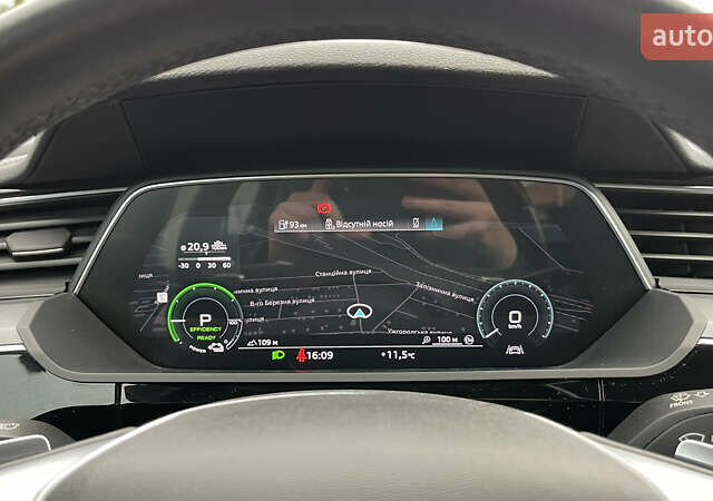 Чорний Ауді E-Tron, об'ємом двигуна 0 л та пробігом 78 тис. км за 26500 $, фото 32 на Automoto.ua