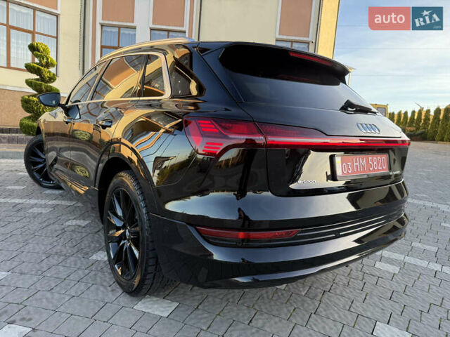 Чорний Ауді E-Tron, об'ємом двигуна 0 л та пробігом 150 тис. км за 25900 $, фото 44 на Automoto.ua