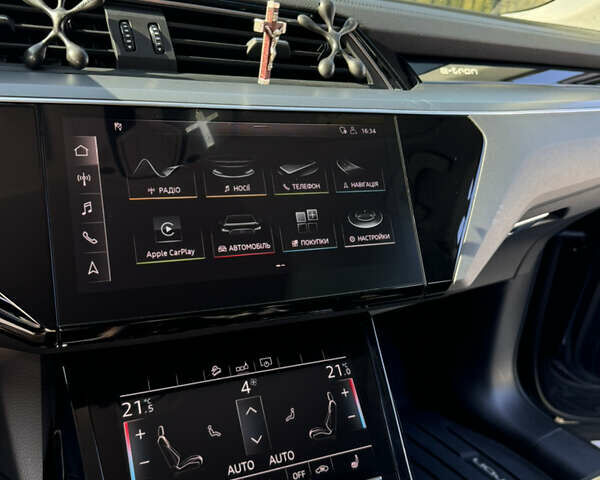 Чорний Ауді E-Tron, об'ємом двигуна 0 л та пробігом 120 тис. км за 27800 $, фото 18 на Automoto.ua