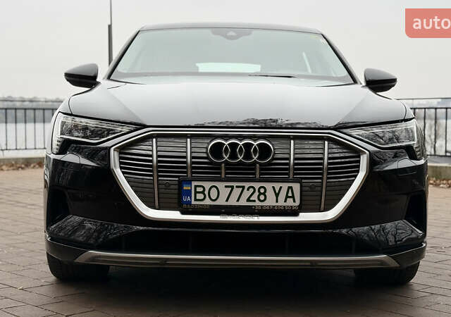 Черный Ауди E-Tron, объемом двигателя 0 л и пробегом 146 тыс. км за 27500 $, фото 13 на Automoto.ua