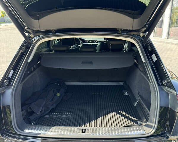 Чорний Ауді E-Tron, об'ємом двигуна 0 л та пробігом 120 тис. км за 27800 $, фото 9 на Automoto.ua