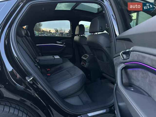 Ауди E-Tron 2020 в Тернополе на Automoto.ua Черный Ауди E-Tron, объемом двигателя 0 л и пробегом 119 тыс. км за 28500 $, фото 57 на Automoto.ua