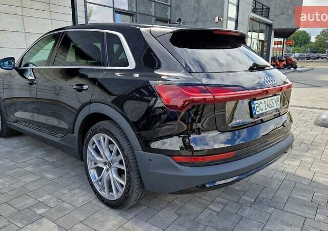 Черный Ауди E-Tron, объемом двигателя 0 л и пробегом 36 тыс. км за 26000 $, фото 7 на Automoto.ua