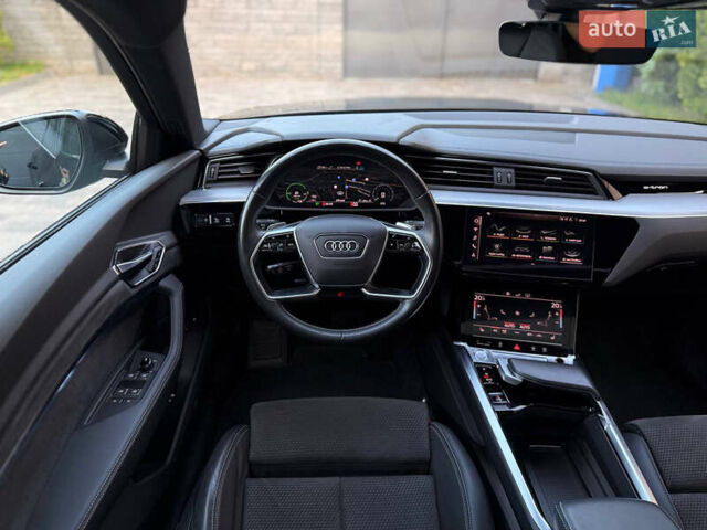 Черный Ауди E-Tron, объемом двигателя 0 л и пробегом 151 тыс. км за 29000 $, фото 35 на Automoto.ua
