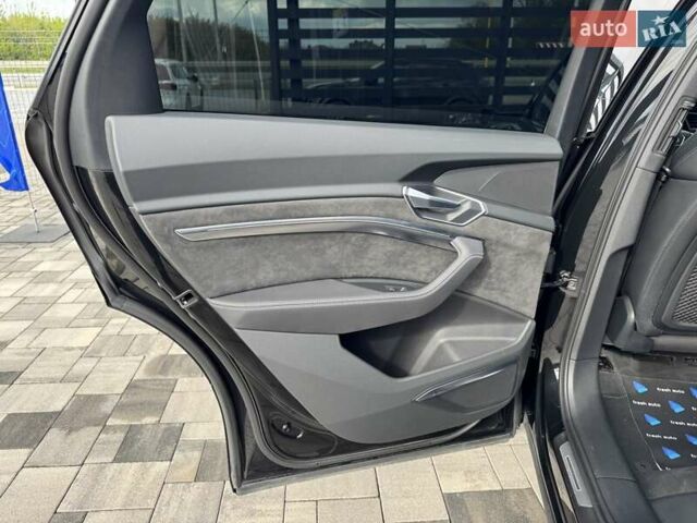 Черный Ауди E-Tron, объемом двигателя 0 л и пробегом 85 тыс. км за 30900 $, фото 26 на Automoto.ua
