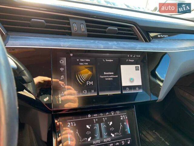 Черный Ауди E-Tron, объемом двигателя 0 л и пробегом 61 тыс. км за 36500 $, фото 15 на Automoto.ua